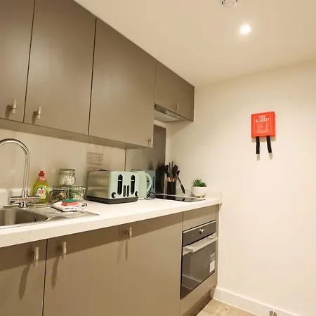 Flat Close To Queen Square - Flat 4a *